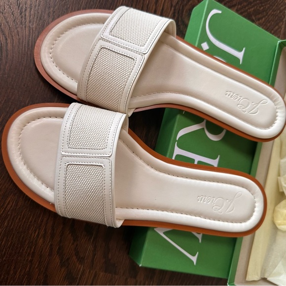 NIB J. Crew Ivory Slides, Size 9.5 - Picture 8 of 8